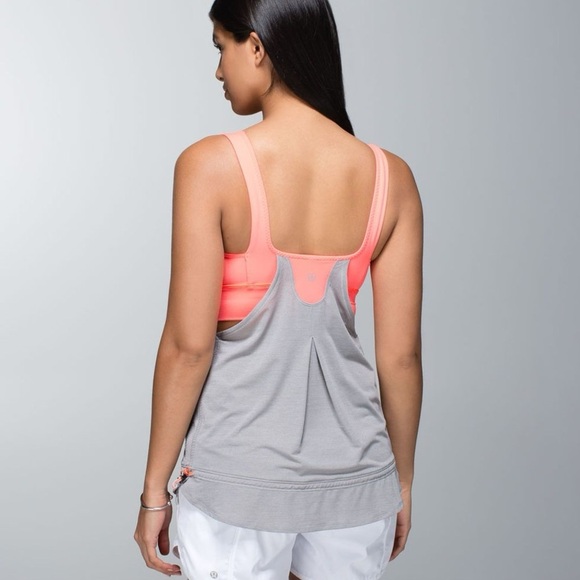 Lululemon Run Times Workout Tank Heathered Medium Grey Very Light Flare Top - Picture 3 of 10